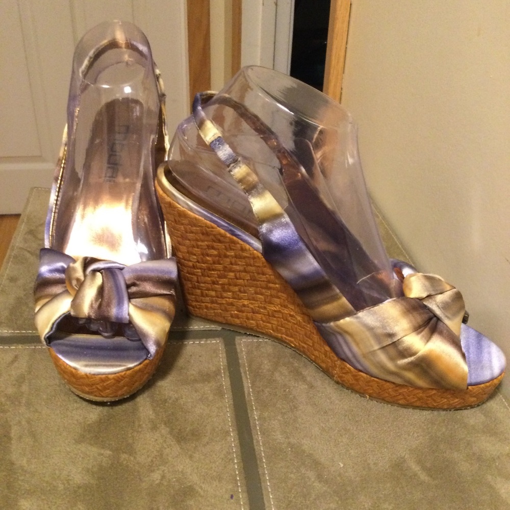 Moda brand espadrilles NWOT